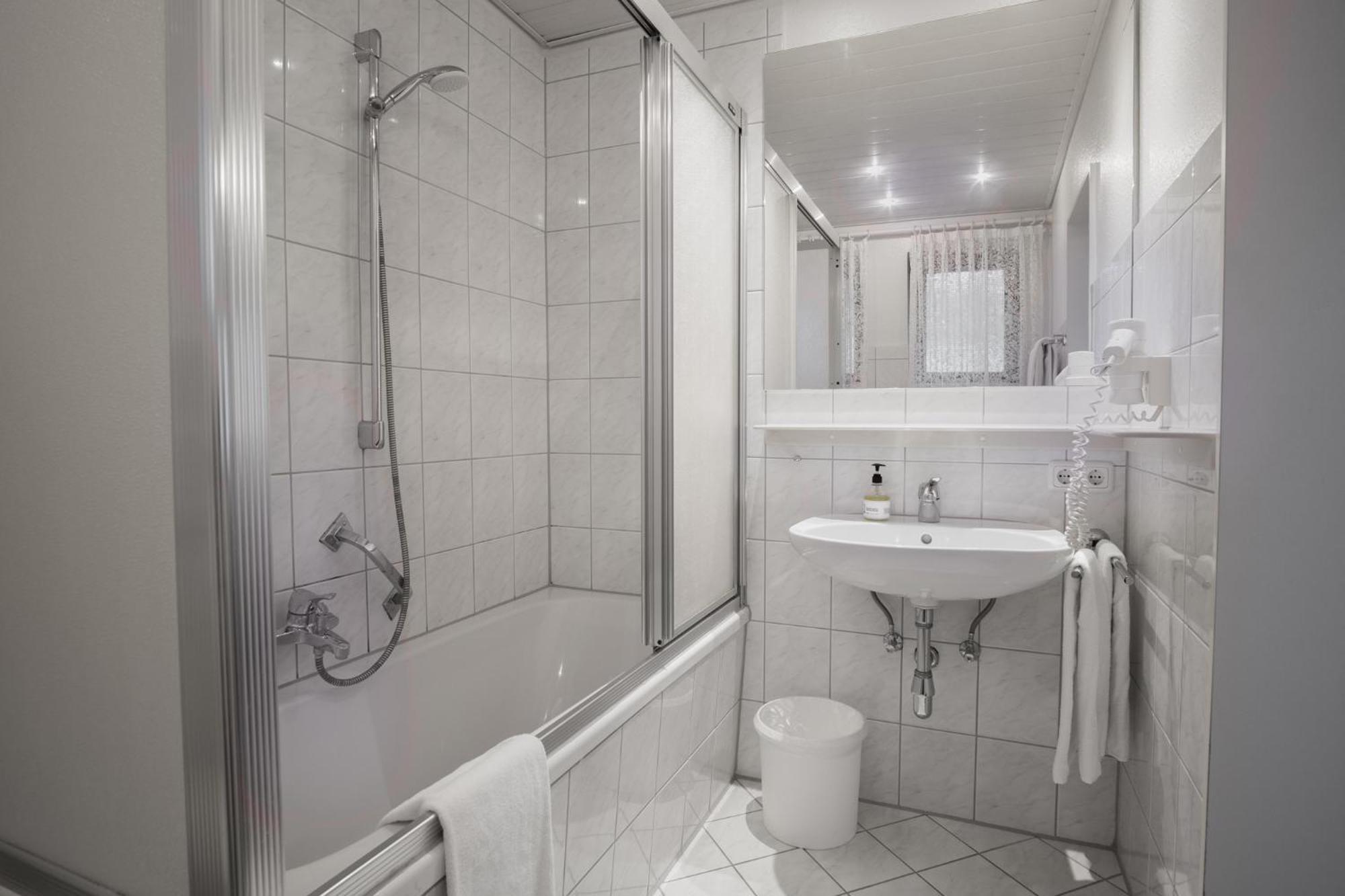 Trail Hotel Оберштауфен Экстерьер фото
